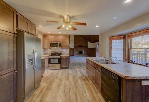 501 Moray Ter, Crete, IL 60417-1273