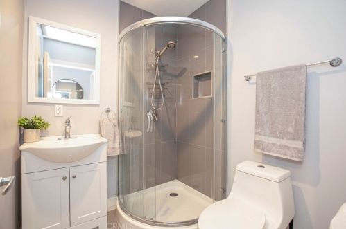 3521 Encinal Ave, Glendale CA 91214-2415 exterior