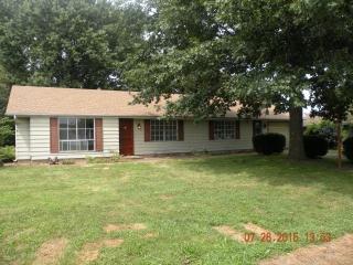 105 Oak St, Fairmount, IL 61841-9702