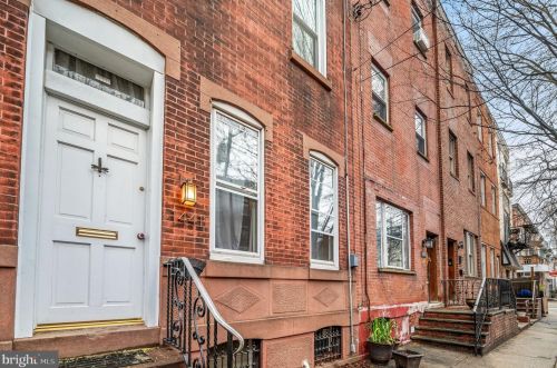 1441 13th St, Philadelphia, PA 19147-4930