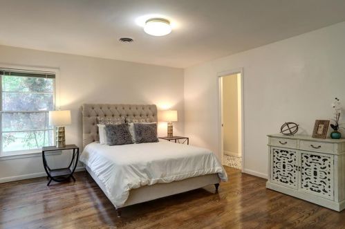 4616 Selkirk Dr, Fort Worth TX  76109-5042 exterior