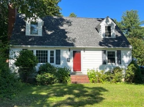 21 Silver Ln, Portsmouth, NH 03869-5409