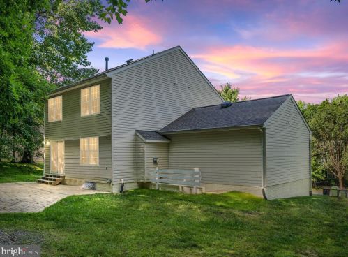 10 Bedford Ct, Fredericksburg, VA 22406-7233