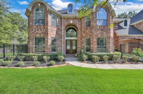 9010 Willow Springs Ln, Conroe TX  77302-3496 exterior