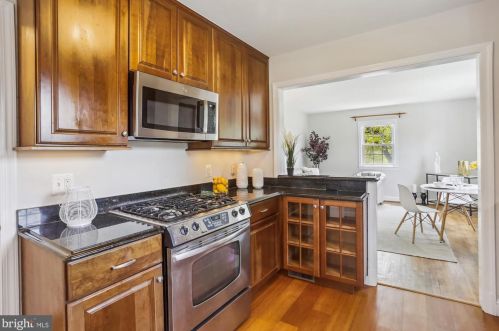 10401 Grandin Rd, Silver Spring MD 20902-3812 exterior