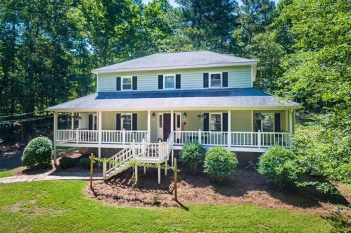 540 Garnet Ridge Rd, Hiram, GA 30141-2405