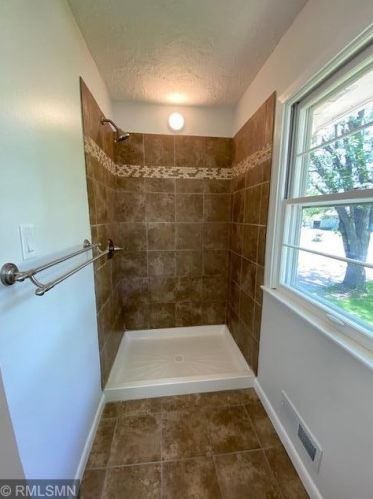 2517 103rd Ave, Minneapolis MN  55433-4507 exterior