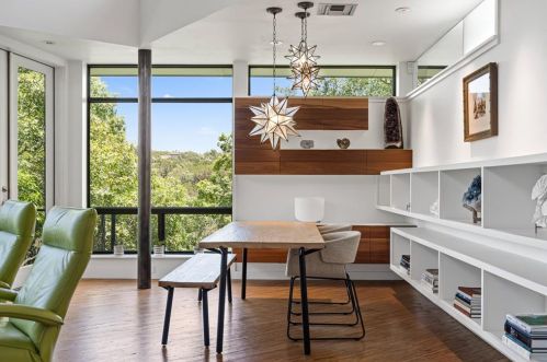 1101 Cyn Edge Dr, Austin TX  78733-2005 exterior