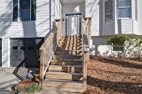 1192 Mountain Springs Dr, Kennesaw GA  30144-5611 exterior