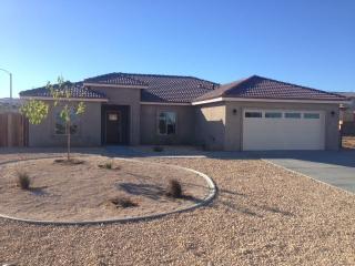 101 Salt River Dr, Ridgecrest, CA 93555-7579