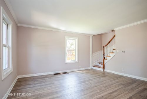 256 Center St, Bensenville, IL 60106-2626