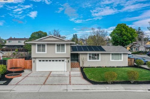 882 Aramon Ct, Pleasanton, CA 94566-6940