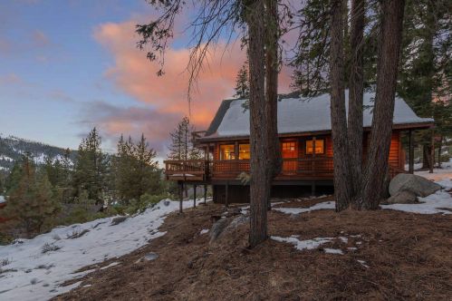14405 Denton Ave, Truckee CA  96161-3612 exterior