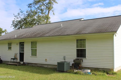 846 Cemetery Rd, Varnville, SC 29944-4352