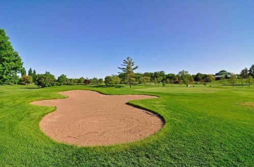 879 Hoyt Ave, Saint Paul MN  55106-1042 exterior