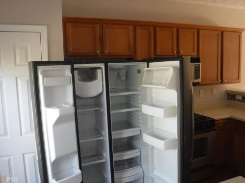 758 Celeste Ln, Atlanta GA  30331-8606 exterior