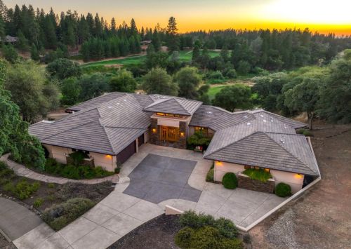 17201 Winchester Club Dr, Meadow Vista, CA 95722-9339