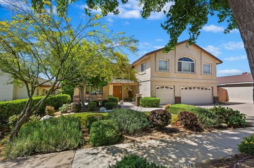 1080 Deborah St, Upland, CA 91784-1206