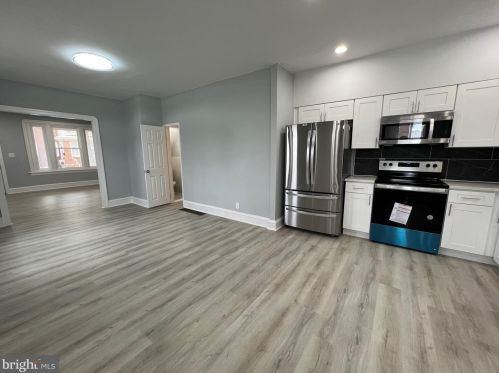 551 Gilham St, Philadelphia PA  19111-5230 exterior