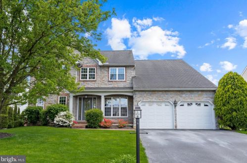 4 Stayman Dr, Lancaster, PA 17602-1655