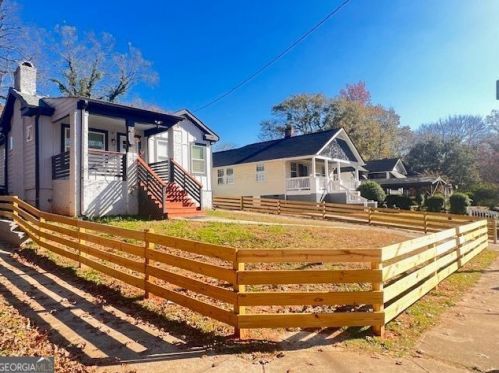 1074 Hobson St, Atlanta GA  30310-2913 exterior