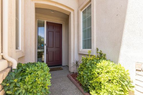 11854 Cobble Brook Dr, Rancho Cordova, CA 95742-8008