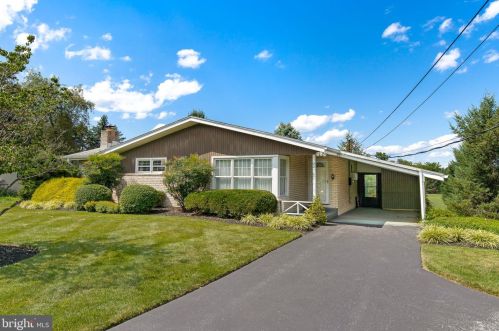 4645 Darlington Rd, York, PA 17408-6101
