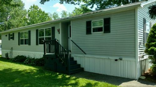 218 Mackerel Ave, Portsmouth, NH 03801-2010
