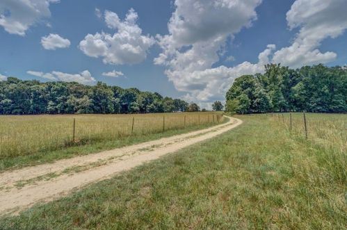 1670 Davis Ford Rd, Porterdale, GA 30014-5821