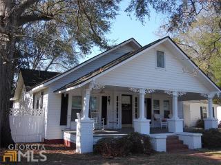 303 Parker Ave, Mcgregor, GA 30415