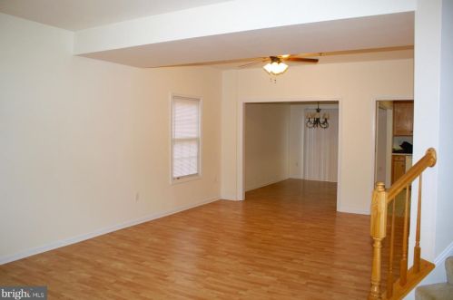 59 Johnson Ter, Smithsburg, MD 21783-2007