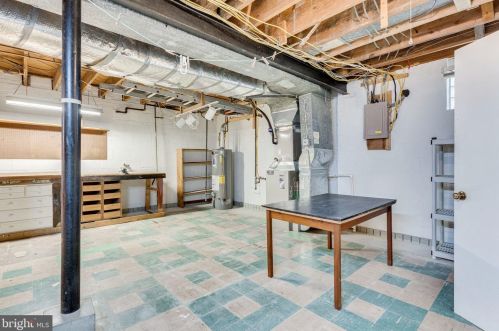 10408 Insley St, Silver Spring MD 20902-4936 exterior