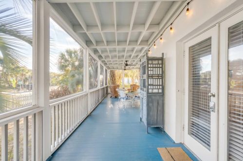 2201 Palm Blvd, Isle Of Palms SC  29451-2349 exterior