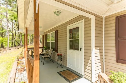 366 Etowah Dr, Dahlonega, GA 30533-5240