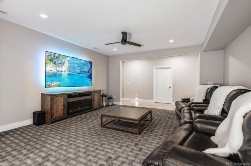 27938 Clifton Pl, Denver CO  80016 exterior