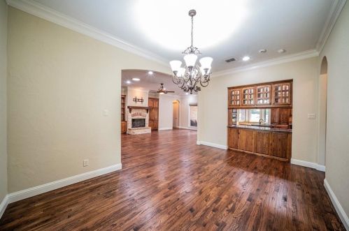 7000 Mossycup Ln, Fort Worth TX  76182-3674 exterior