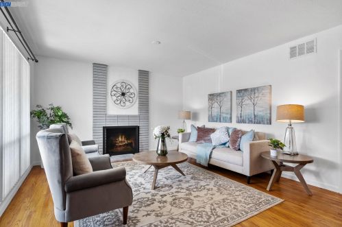 637 Lebanon St, Hayward, CA 94541-7337