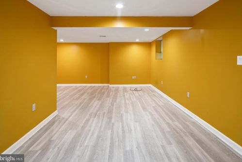 2 Exeter Ct, Princeton NJ  08540-7000 exterior
