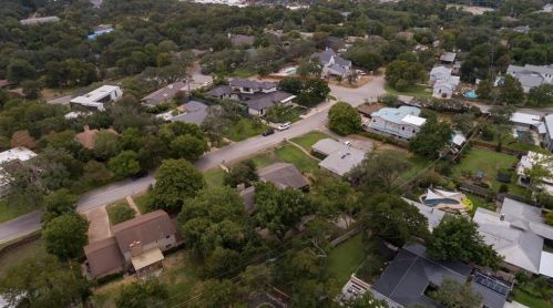 304 Blue Rdg Trl, Austin TX  78746-4538 exterior