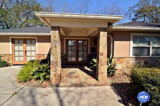 7908 Westwood Dr, Houston TX  77055-4923 exterior