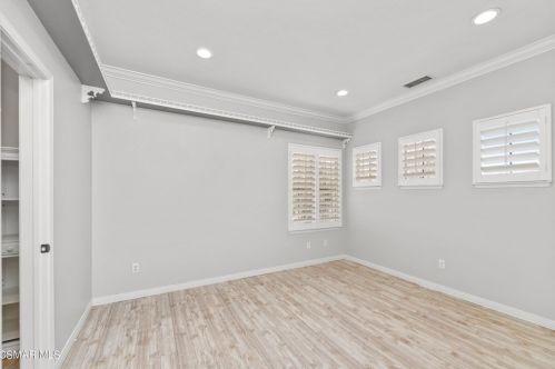 531 Granite Hl St, Simi Valley CA 93065-0608 exterior