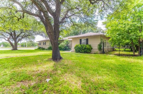4132 Rothington Rd, Fort Worth, TX 76116-7958
