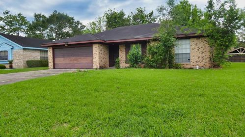 1832 Jones St, Richmond TX  77471-4852 exterior