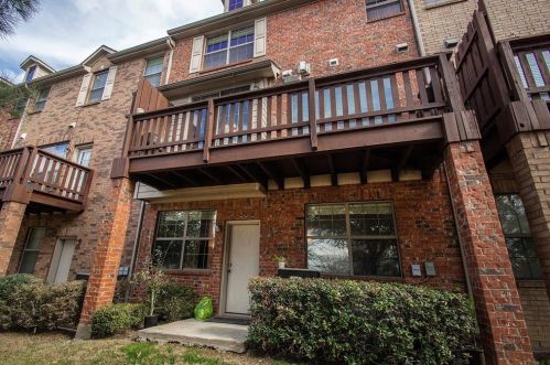 1416 Biltmore Ln, Irving TX  75063-3423 exterior