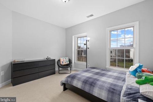 7305 Laurel Creek Ct, Springfield VA  22150-4912 exterior