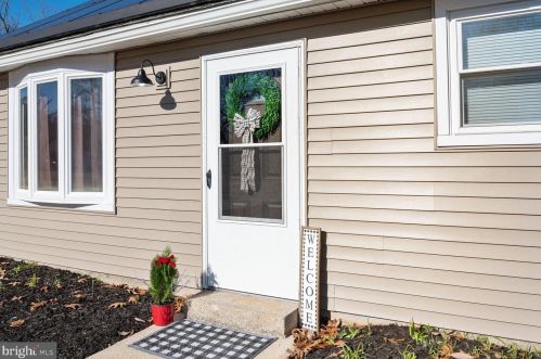 58 Cambridge Ave, Erial, NJ 08081-1227