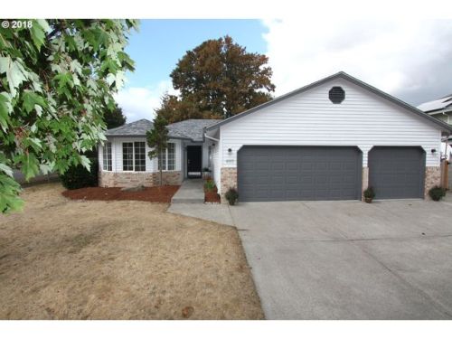 499 Chapman Ave, Wood Village OR  97060-2209 exterior