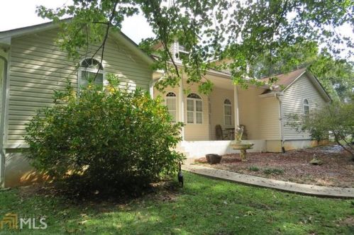 189 Shangri La Dr, Toccoa, GA 30577-8628