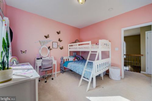 4933 Aspen St, Shady Side MD  20764-9667 exterior