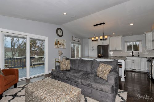 25494 Greenview Ave, Antioch, IL 60002-8547